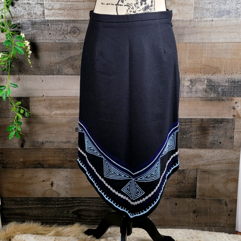 Oscar de la Renta Vtg Wool Embroidered Skirt